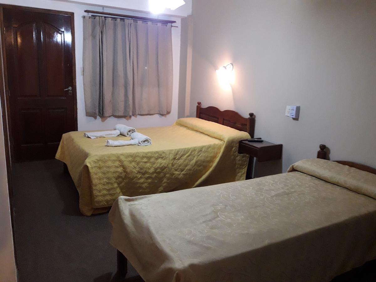 Hotel Daives Термас-де-Рио-Ондо Экстерьер фото