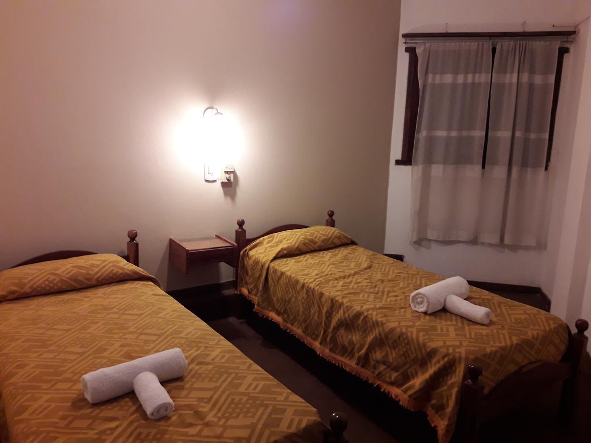 Hotel Daives Термас-де-Рио-Ондо Экстерьер фото