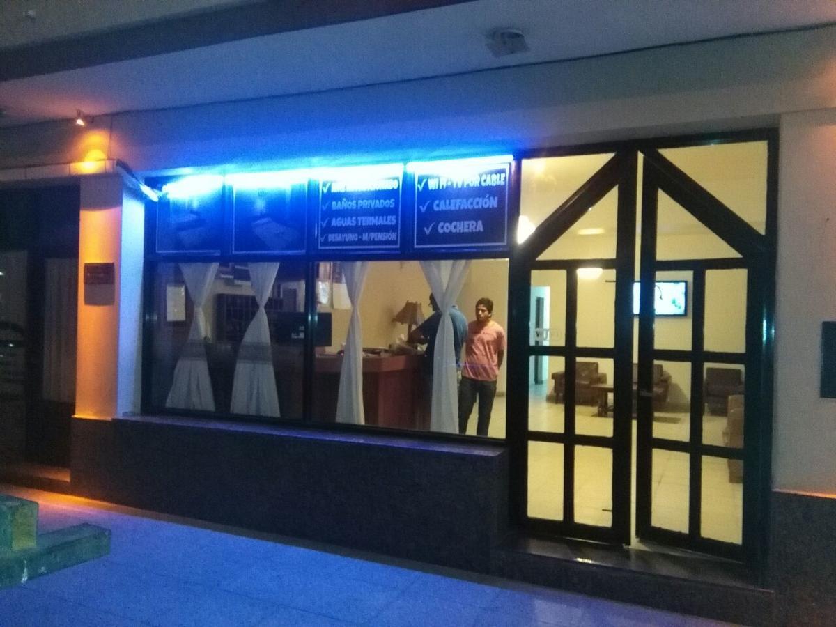 Hotel Daives Термас-де-Рио-Ондо Экстерьер фото