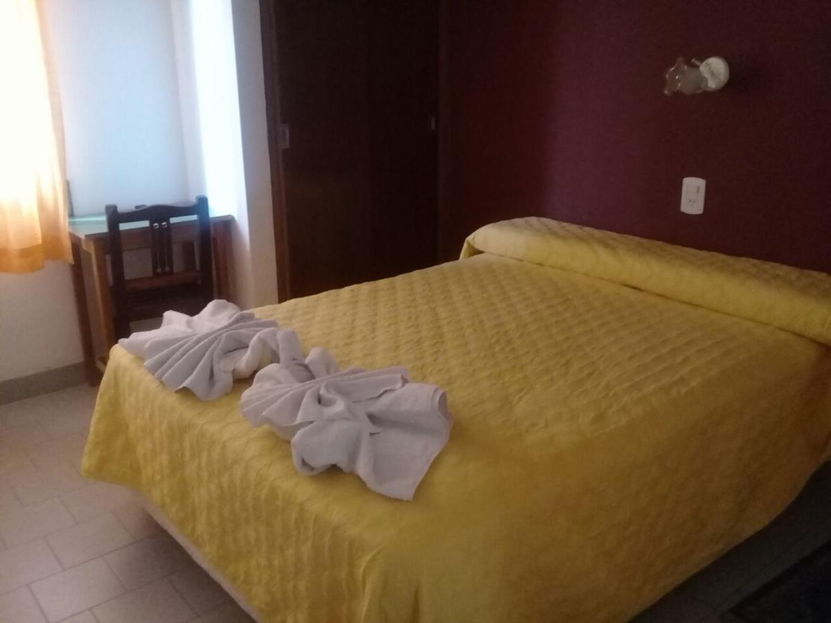 Hotel Daives Термас-де-Рио-Ондо Экстерьер фото